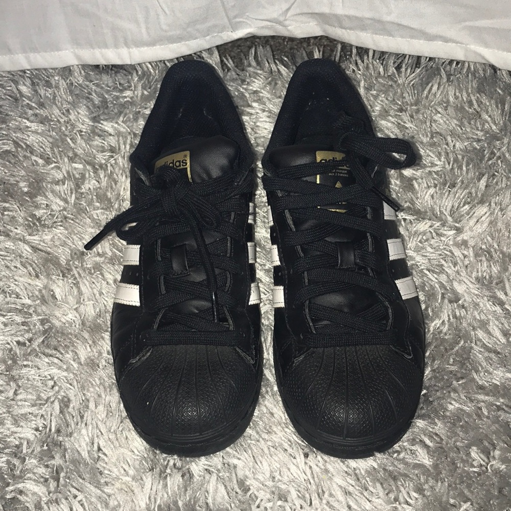 Adidas shell toes